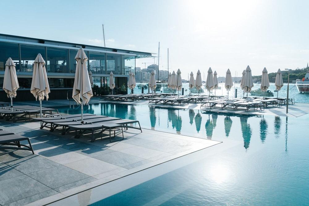 Hotel Bayview Hotel&apartamentos 3*