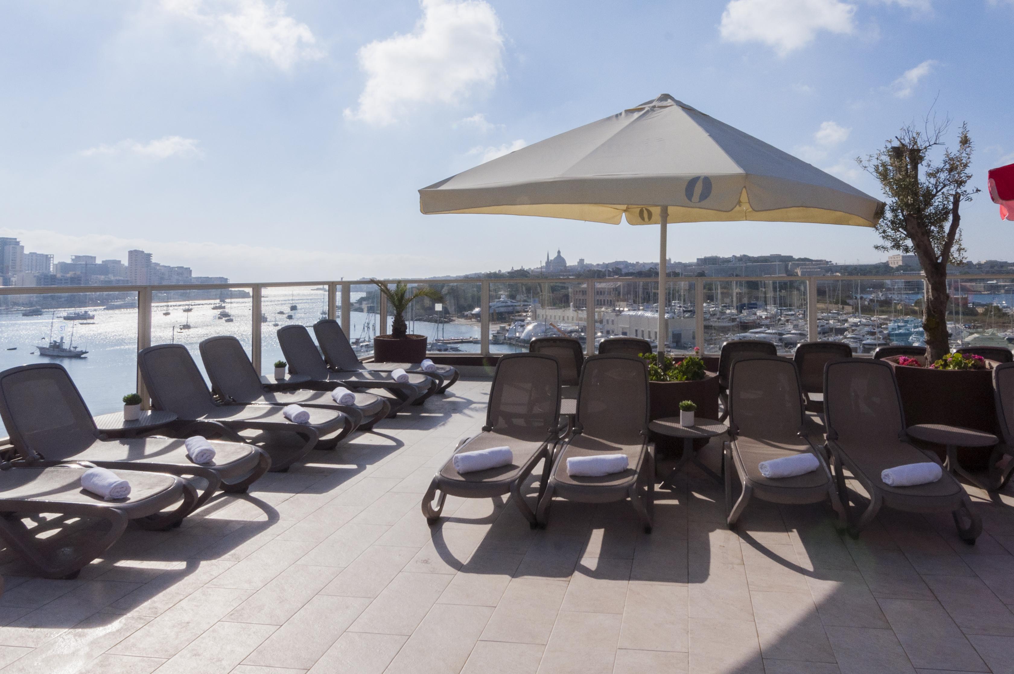 Bayview By St Hotel