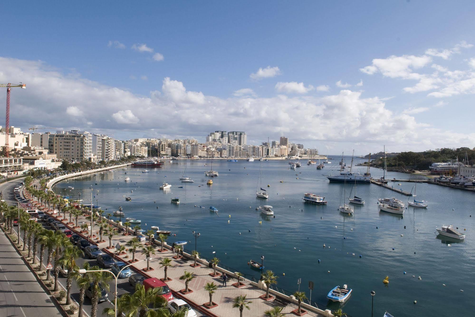 Bayview By St 3* Gzira